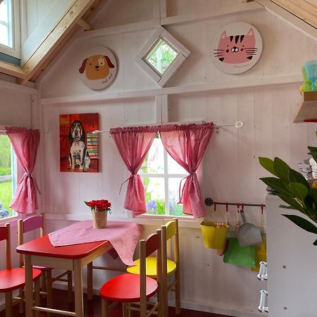 Suzanne'S Cottage Рошо Екстер'єр фото