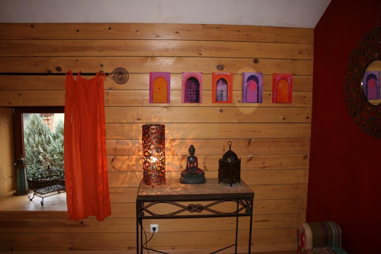 Suzanne'S Cottage Рошо Екстер'єр фото